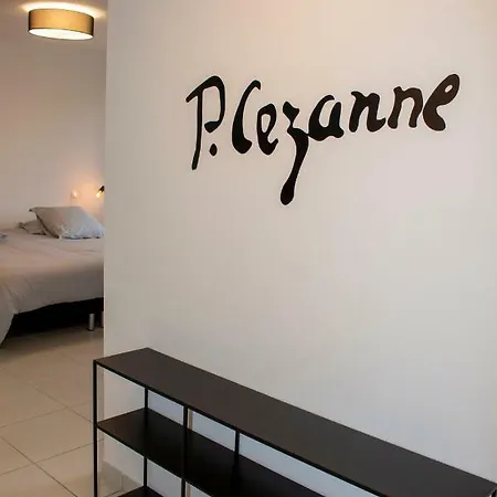 Bastide 7 La Fare-les-Oliviers
